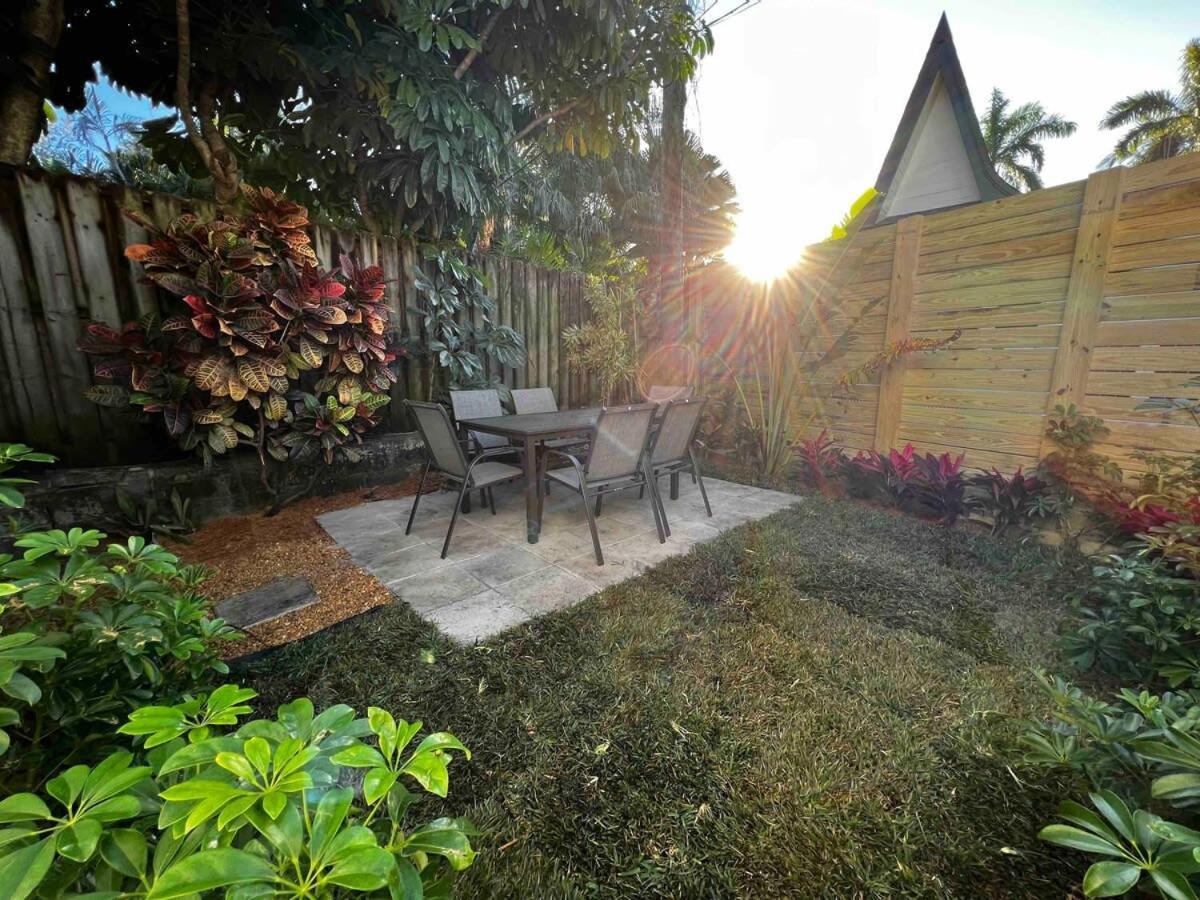 Charming 2 Bedroom Apartment In Victoria Park Форт-Лодердейл Экстерьер фото